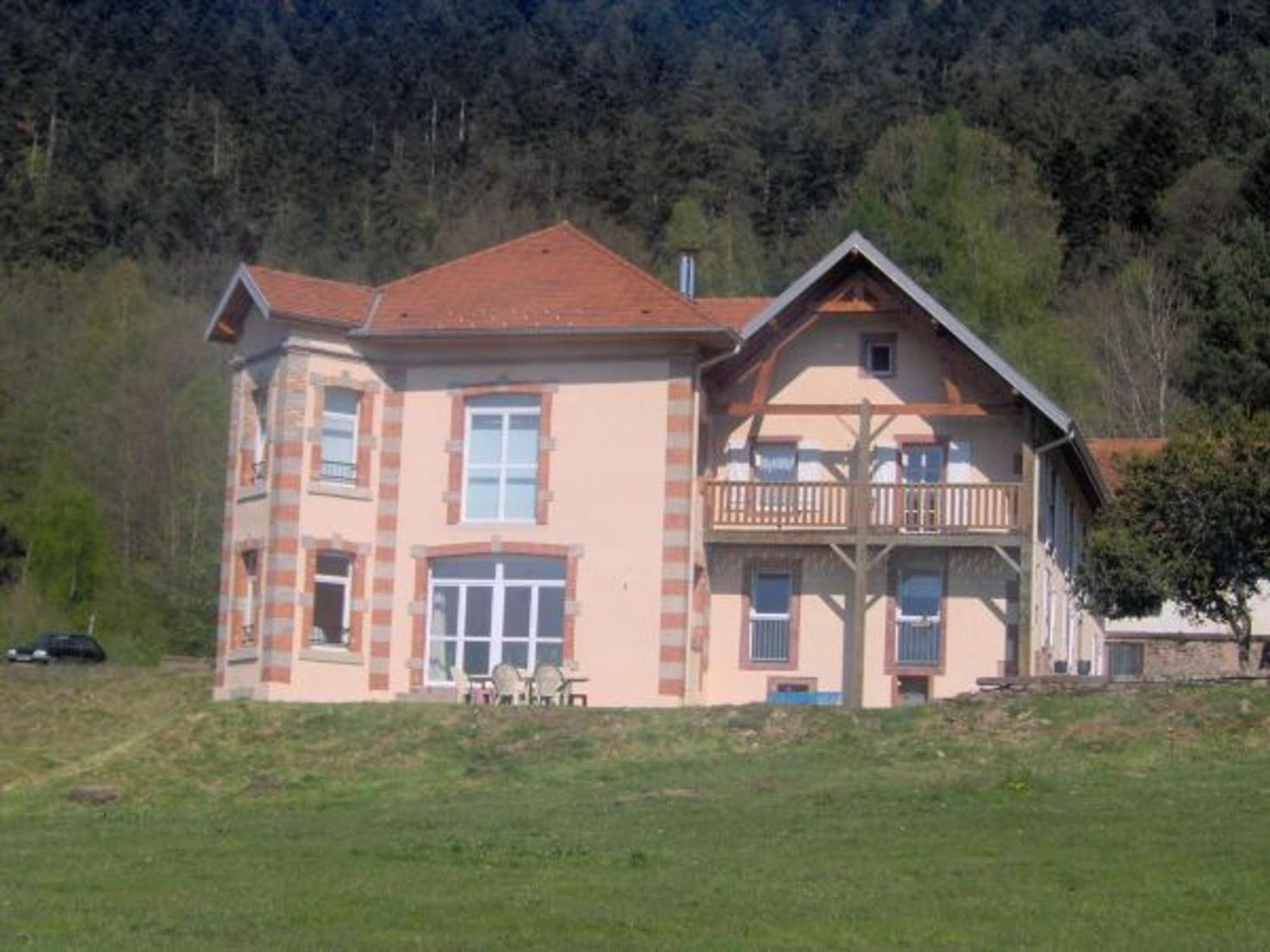 Chambre Violette Dans Batisse Du 18E Siecle Au Calme - Fr-1-589-710 Acomodação com café da manhã Moyenmoutier Exterior foto